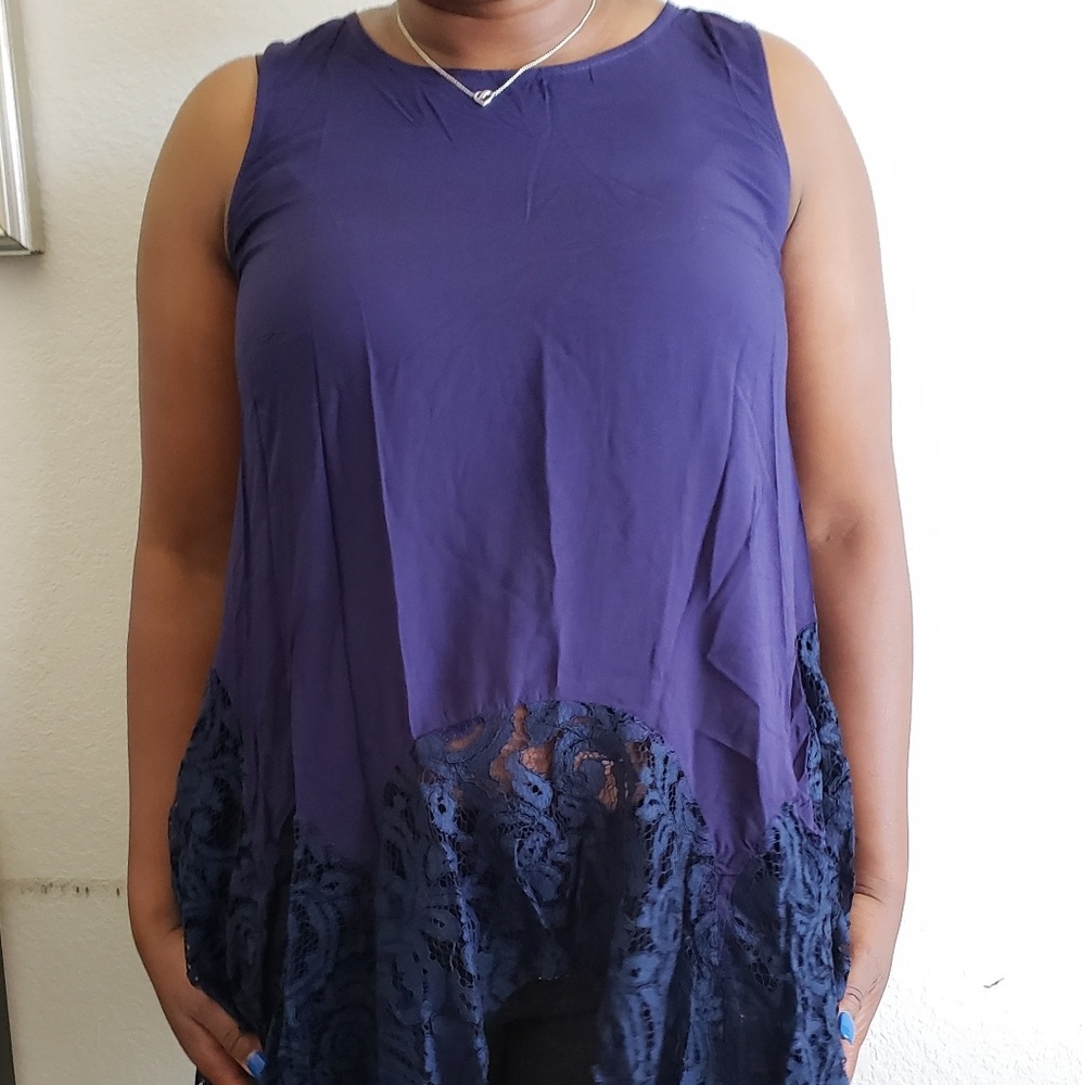 Flowy Lace Tank - Picture 5 of 6